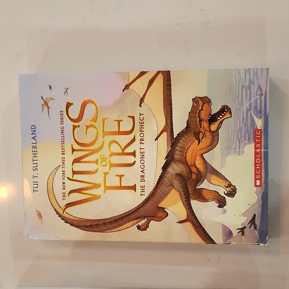 Wings of Fire books 1-5 - Picture 6 of 6